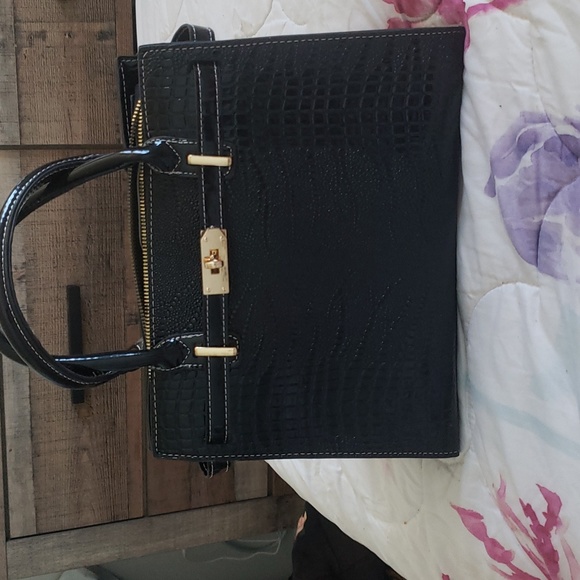 Small Black Purse - Picture 12 of 14